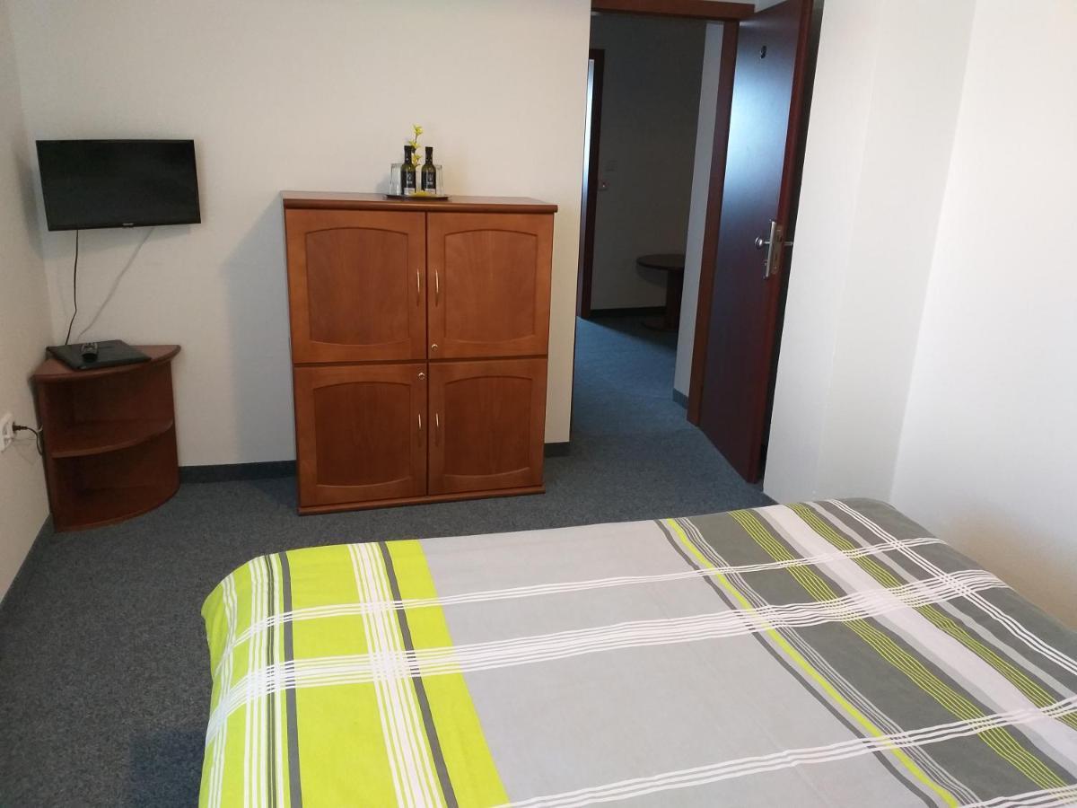 U Pohody Hotel Kovarska Ngoại thất bức ảnh