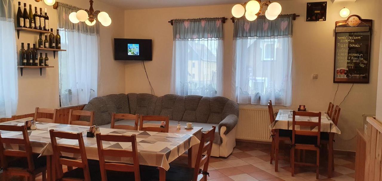 U Pohody Hotel Kovarska Ngoại thất bức ảnh