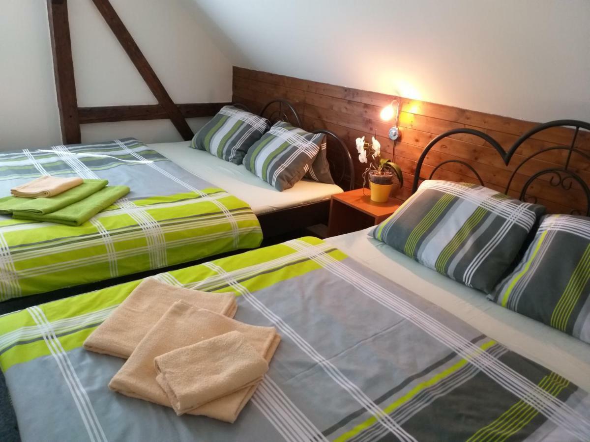 U Pohody Hotel Kovarska Ngoại thất bức ảnh